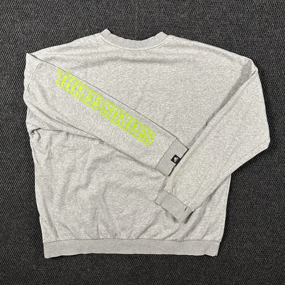 Adidas Three Stripes Sweatshirt Men's XL Gray Crewneck Sleeve Graphic Logo